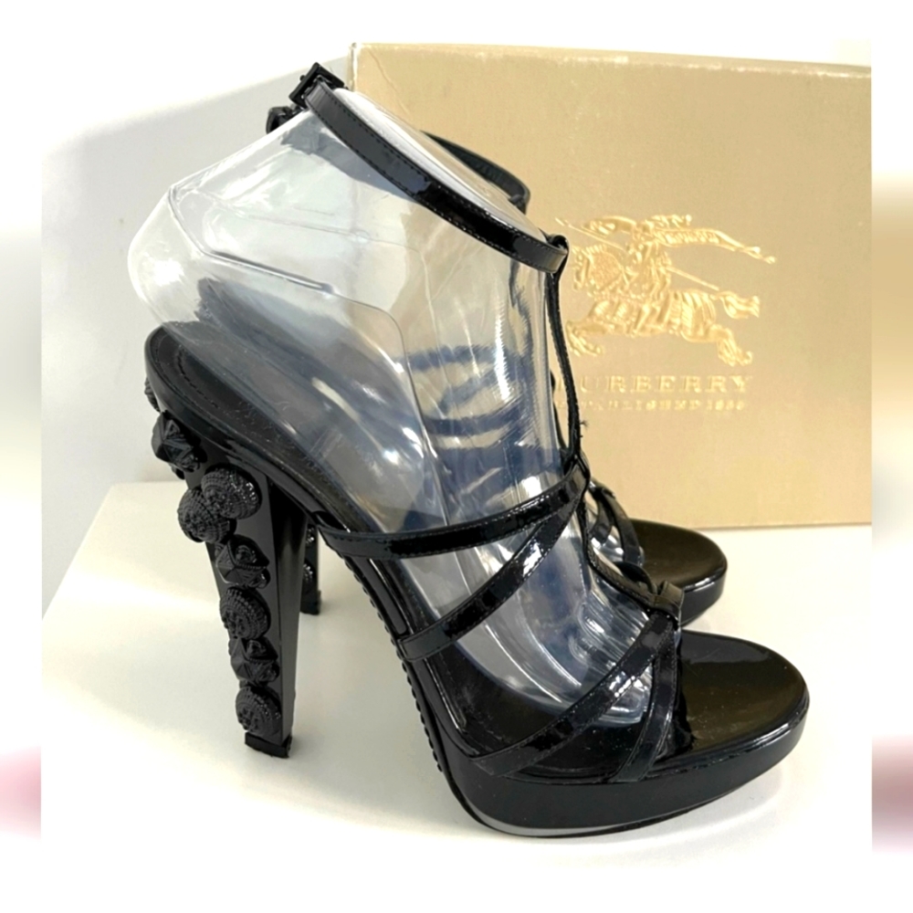 Burberry Authentic runway heels